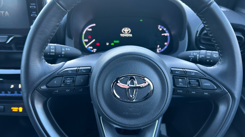 Toyota Yaris Cross 1.5 Hybrid Design 5dr CVT Hybrid Estate